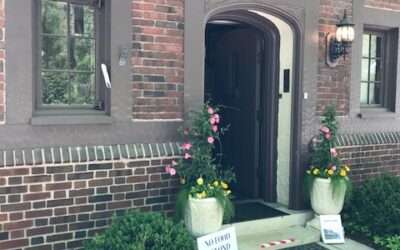 5 places to install outdoor motion sensor lights in your home